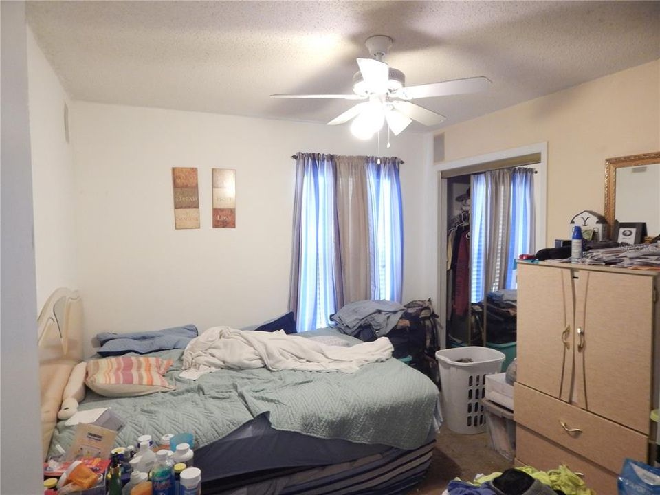 For Sale: $315,000 (3 beds, 2 baths, 1248 Square Feet)