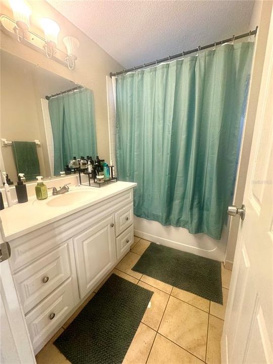 For Sale: $349,000 (3 beds, 2 baths, 1284 Square Feet)
