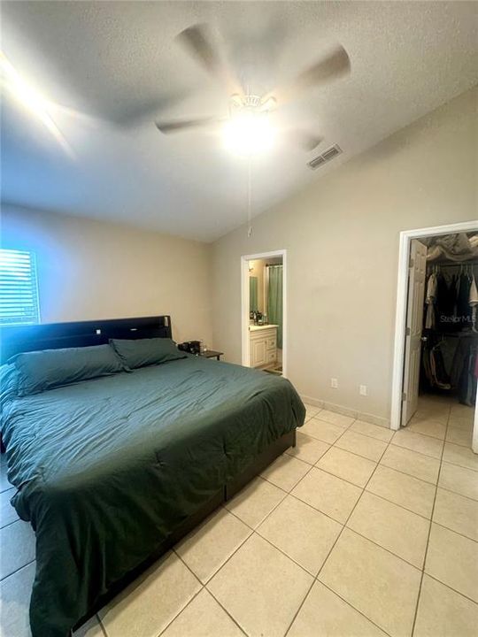 For Sale: $349,000 (3 beds, 2 baths, 1284 Square Feet)