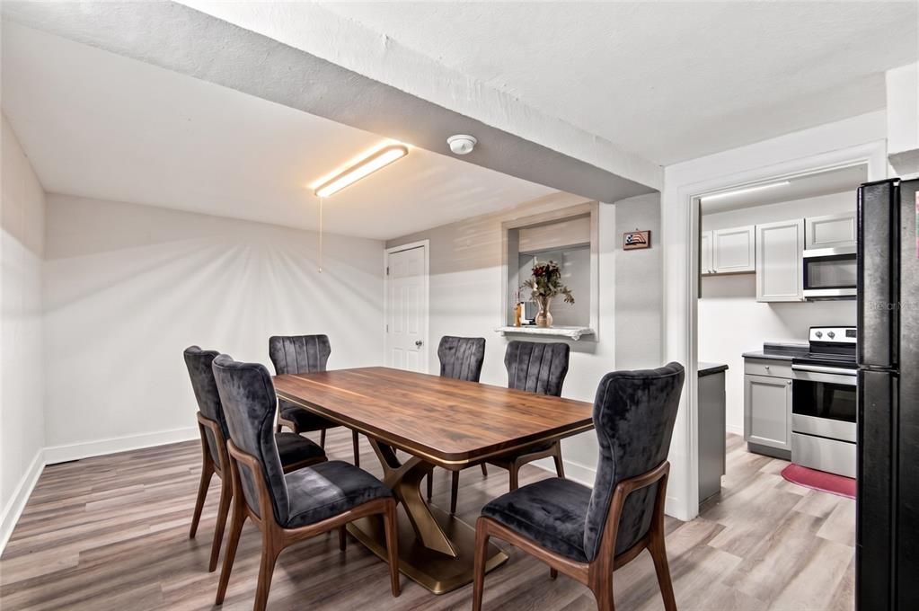 For Sale: $259,900 (5 beds, 3 baths, 1668 Square Feet)