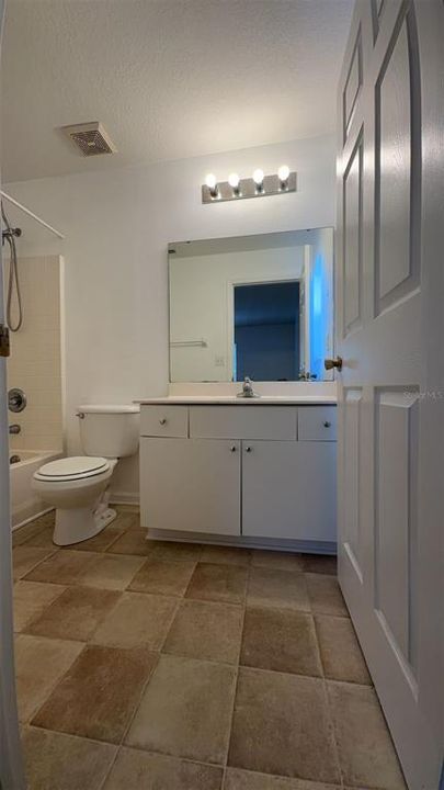 For Rent: $1,495 (3 beds, 2 baths, 1250 Square Feet)