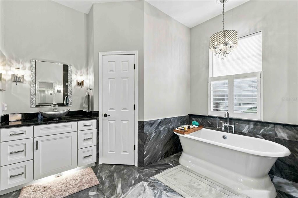 For Sale: $1,449,000 (5 beds, 3 baths, 3410 Square Feet)