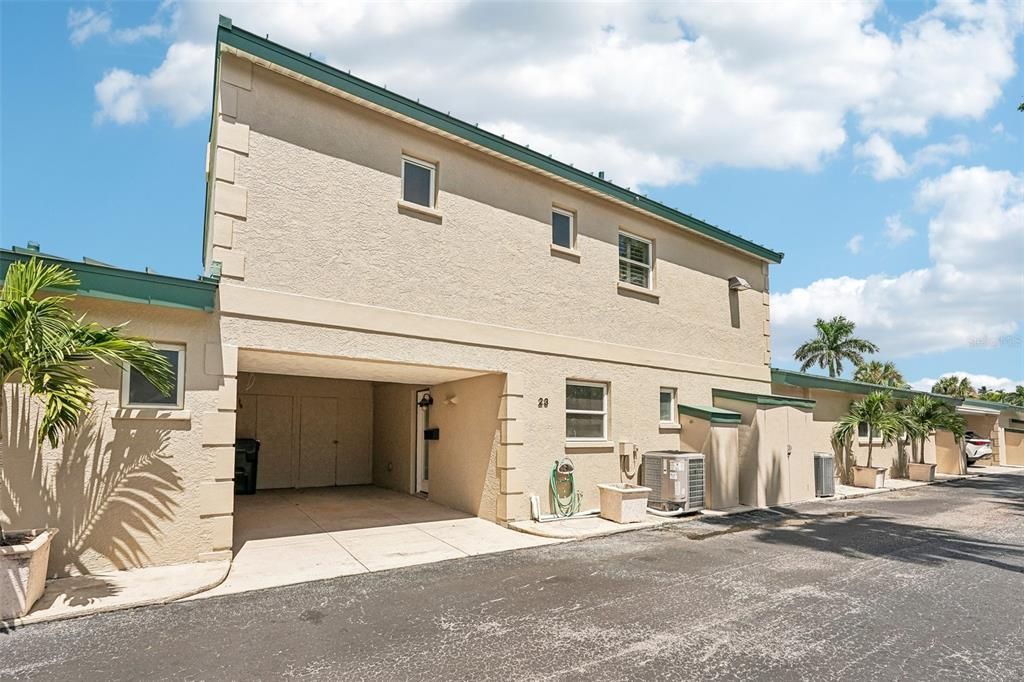 For Sale: $839,900 (2 beds, 2 baths, 1368 Square Feet)