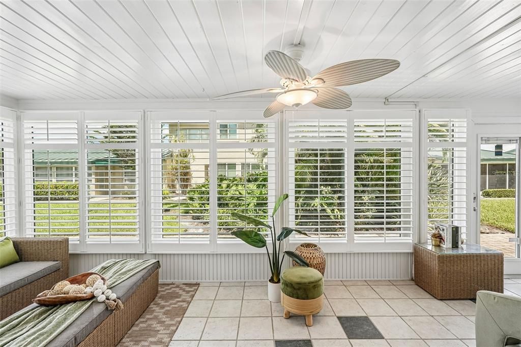 For Sale: $839,900 (2 beds, 2 baths, 1368 Square Feet)