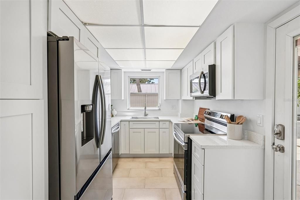 For Sale: $839,900 (2 beds, 2 baths, 1368 Square Feet)