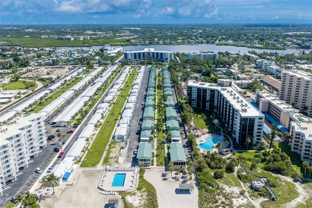 For Sale: $839,900 (2 beds, 2 baths, 1368 Square Feet)