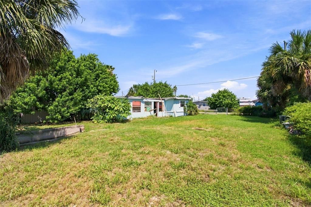 For Sale: $190,000 (0.15 acres)