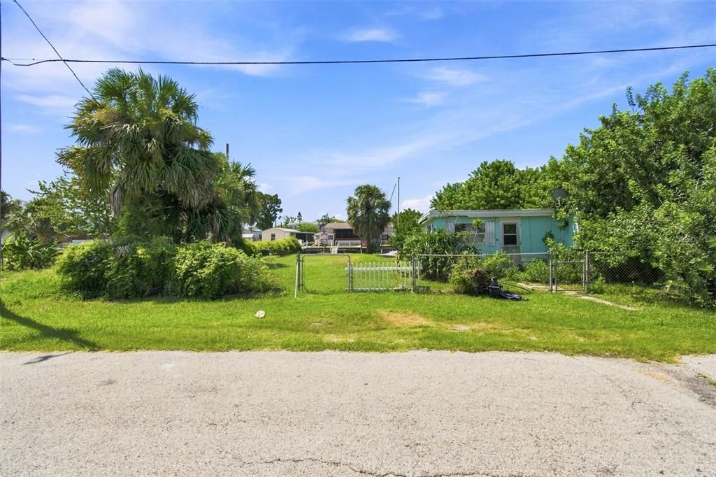 For Sale: $190,000 (0.15 acres)