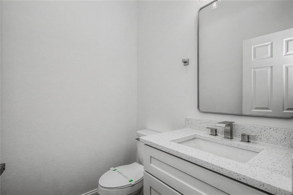 En Venta: $288,900 (4 camas, 2 baños, 1859 Pies cuadrados)