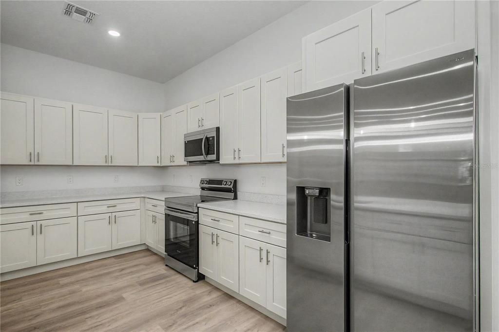 En Venta: $288,900 (4 camas, 2 baños, 1859 Pies cuadrados)