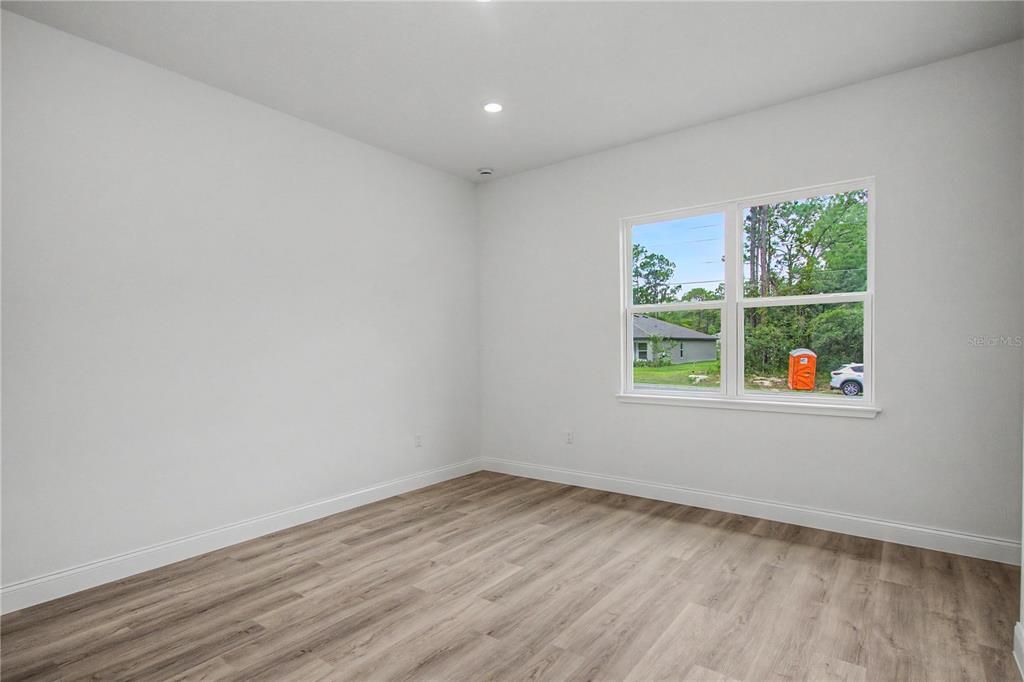 En Venta: $288,900 (4 camas, 2 baños, 1859 Pies cuadrados)