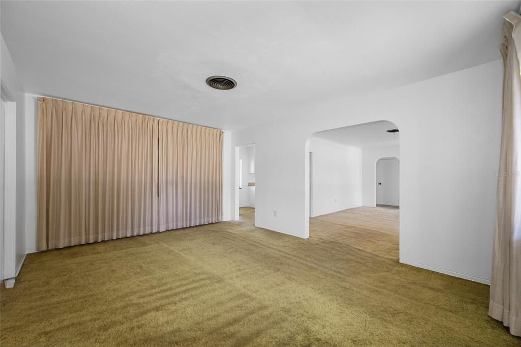 En Venta: $339,000 (2 camas, 1 baños, 1136 Pies cuadrados)