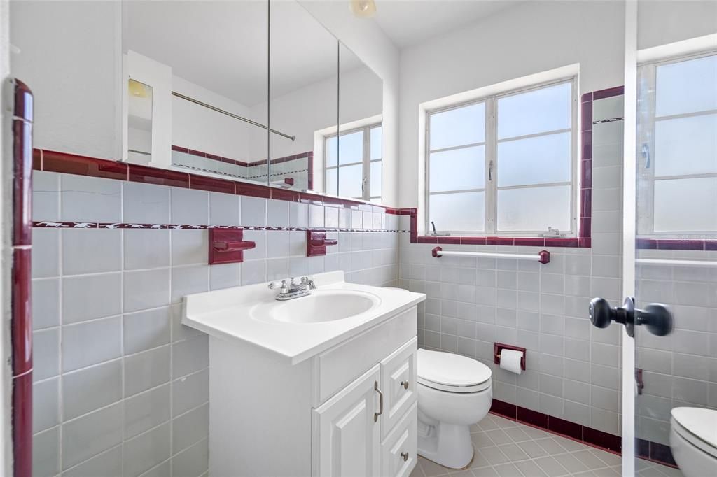 En Venta: $339,000 (2 camas, 1 baños, 1136 Pies cuadrados)