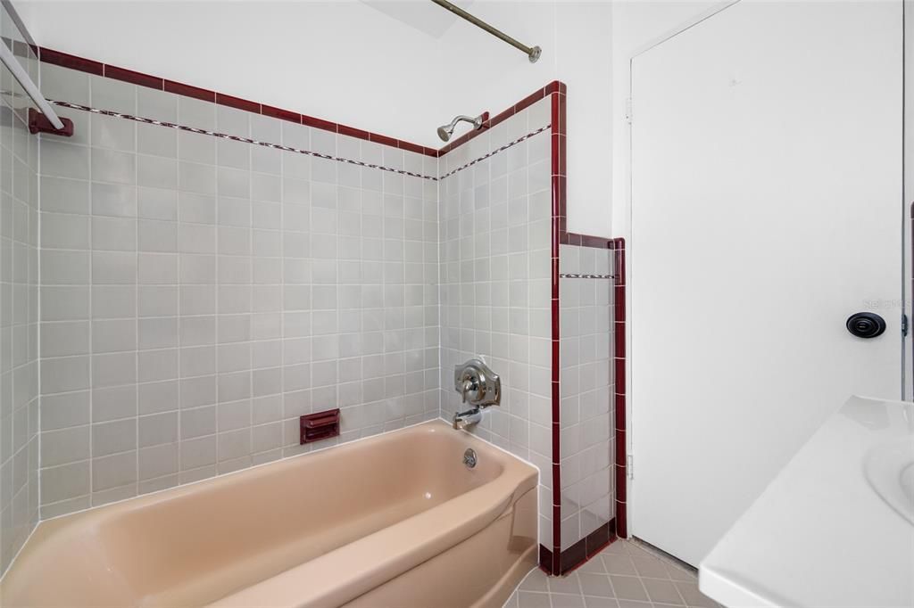 En Venta: $339,000 (2 camas, 1 baños, 1136 Pies cuadrados)