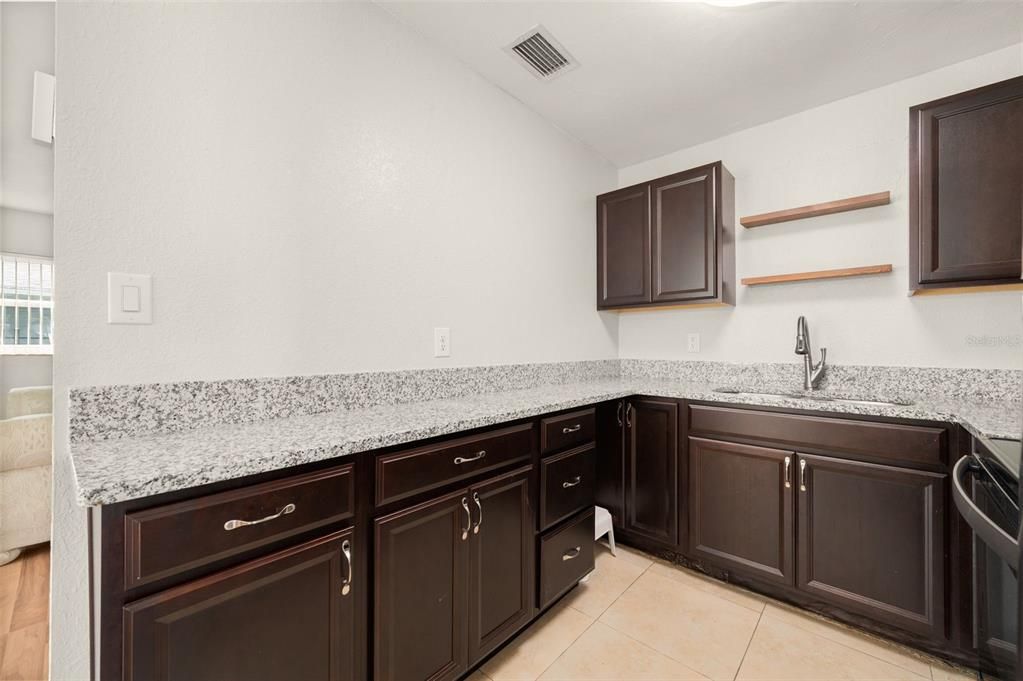 En Venta: $209,900 (3 camas, 1 baños, 1169 Pies cuadrados)