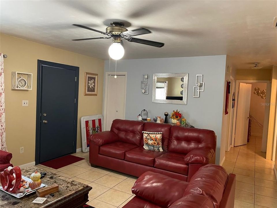 En Venta: $189,900 (2 camas, 1 baños, 1200 Pies cuadrados)