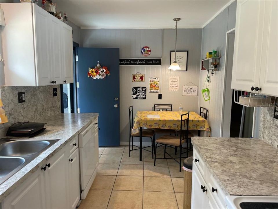 En Venta: $189,900 (2 camas, 1 baños, 1200 Pies cuadrados)