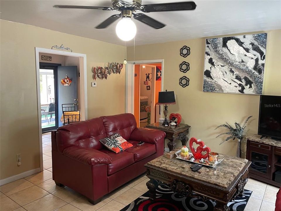 En Venta: $189,900 (2 camas, 1 baños, 1200 Pies cuadrados)