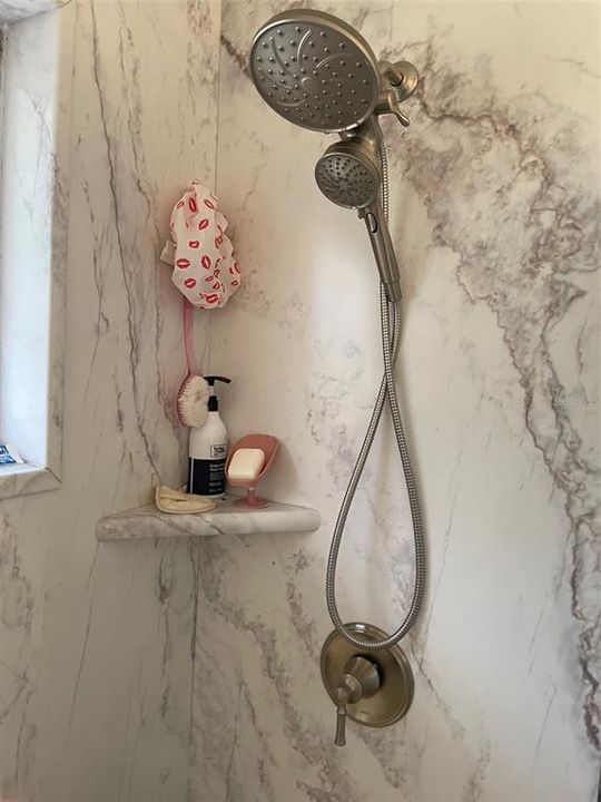 En Venta: $189,900 (2 camas, 1 baños, 1200 Pies cuadrados)