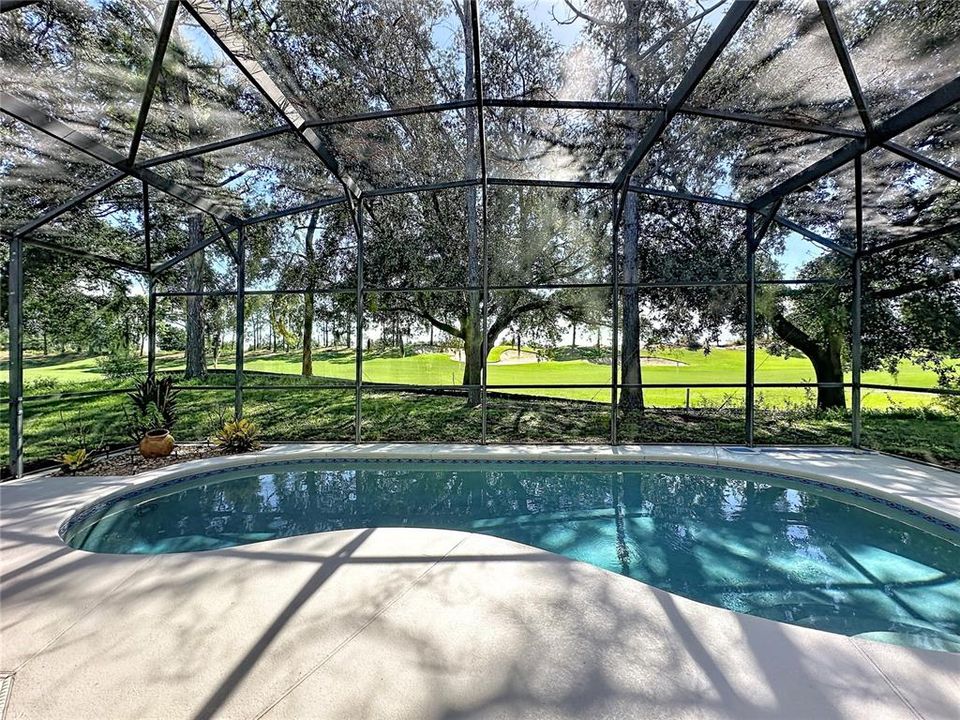En Venta: $359,999 (4 camas, 2 baños, 1940 Pies cuadrados)