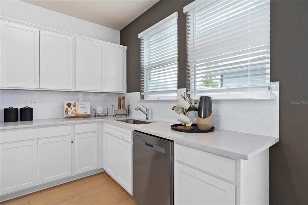 For Sale: $482,090 (3 beds, 2 baths, 1652 Square Feet)