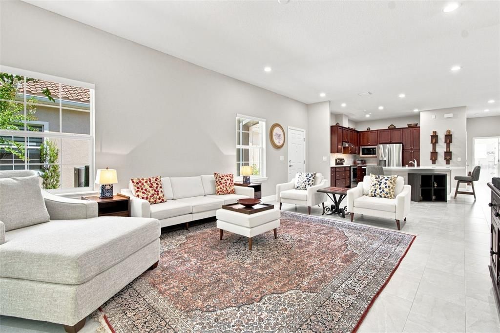 For Sale: $485,000 (2 beds, 2 baths, 1684 Square Feet)