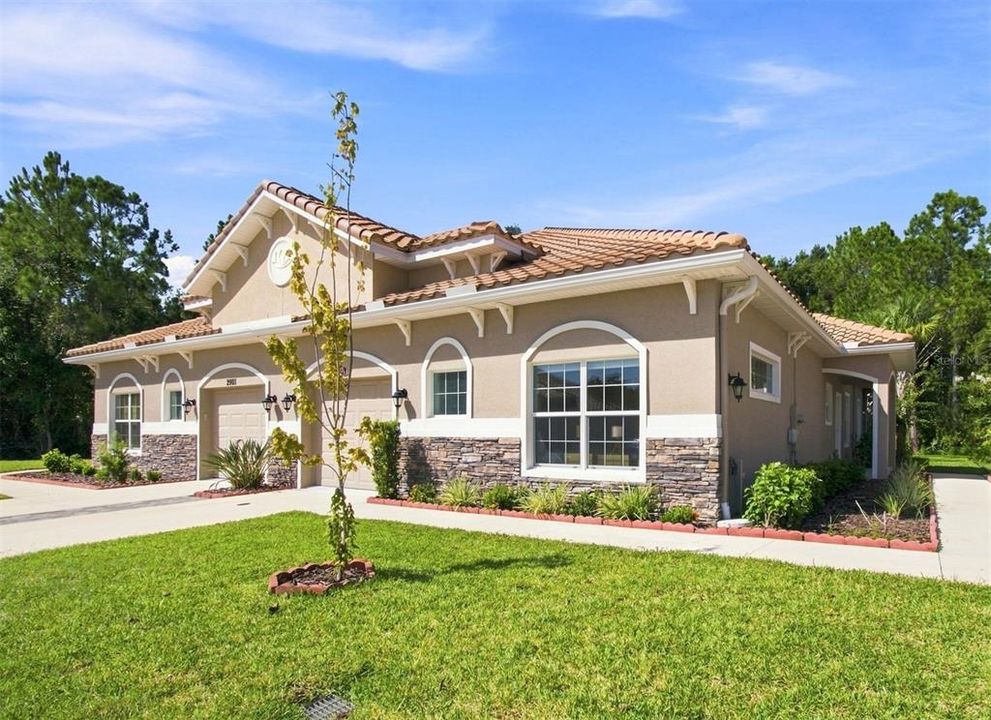 For Sale: $485,000 (2 beds, 2 baths, 1684 Square Feet)