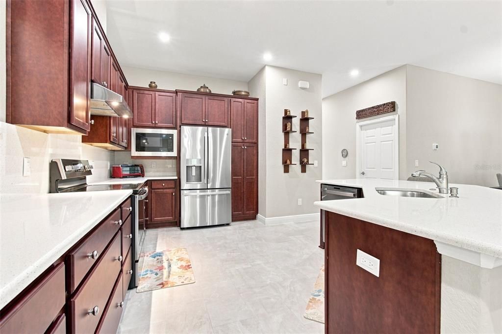 For Sale: $485,000 (2 beds, 2 baths, 1684 Square Feet)
