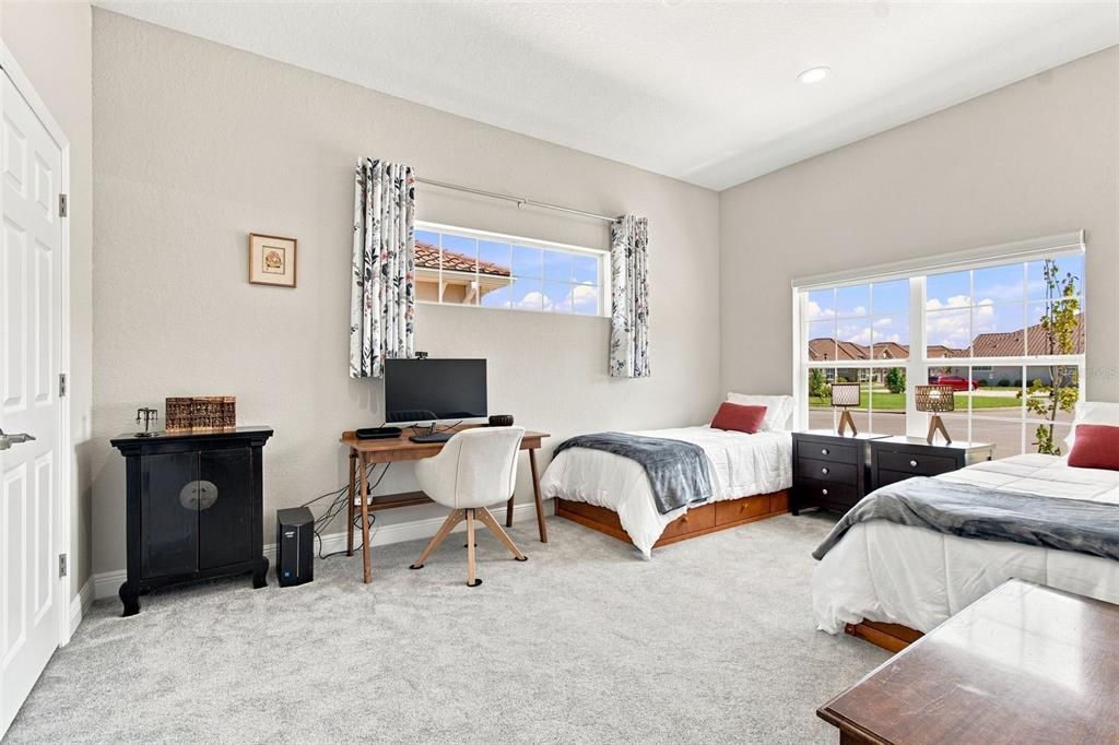 For Sale: $485,000 (2 beds, 2 baths, 1684 Square Feet)