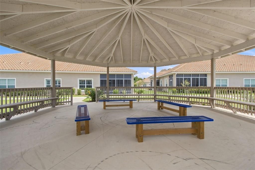 For Sale: $485,000 (2 beds, 2 baths, 1684 Square Feet)