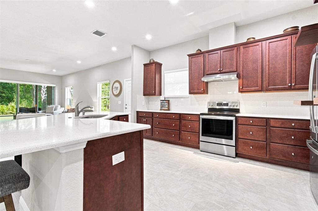 For Sale: $485,000 (2 beds, 2 baths, 1684 Square Feet)