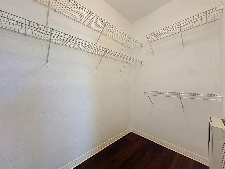 На продажу: $160,000 (2 спален, 2 ванн, 1152 Квадратных фут)