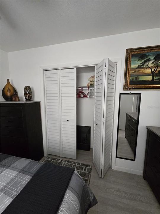For Rent: $1,200 (1 beds, 1 baths, 450 Square Feet)