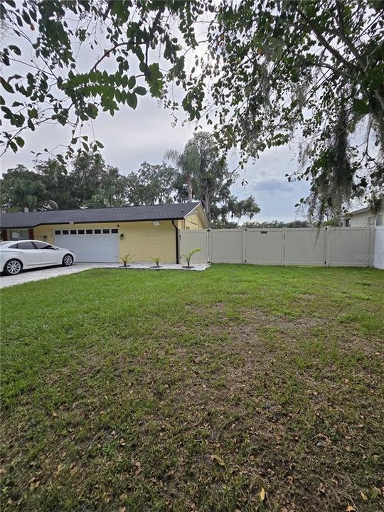 For Rent: $1,200 (1 beds, 1 baths, 450 Square Feet)