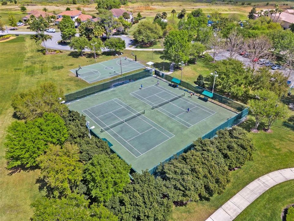 En Venta: $399,900 (3 camas, 2 baños, 2138 Pies cuadrados)