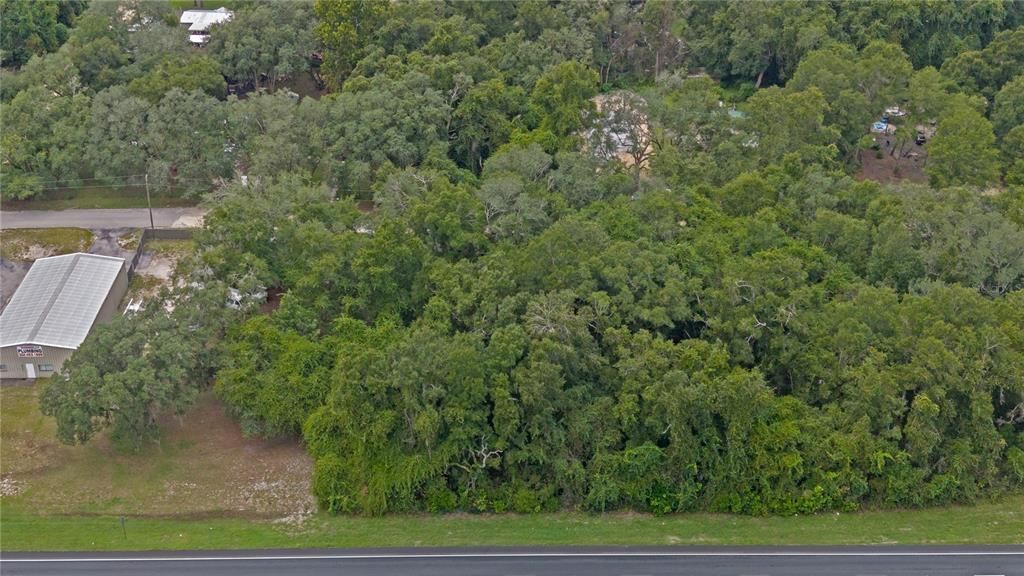 На продажу: $112,000 (0.92 acres)