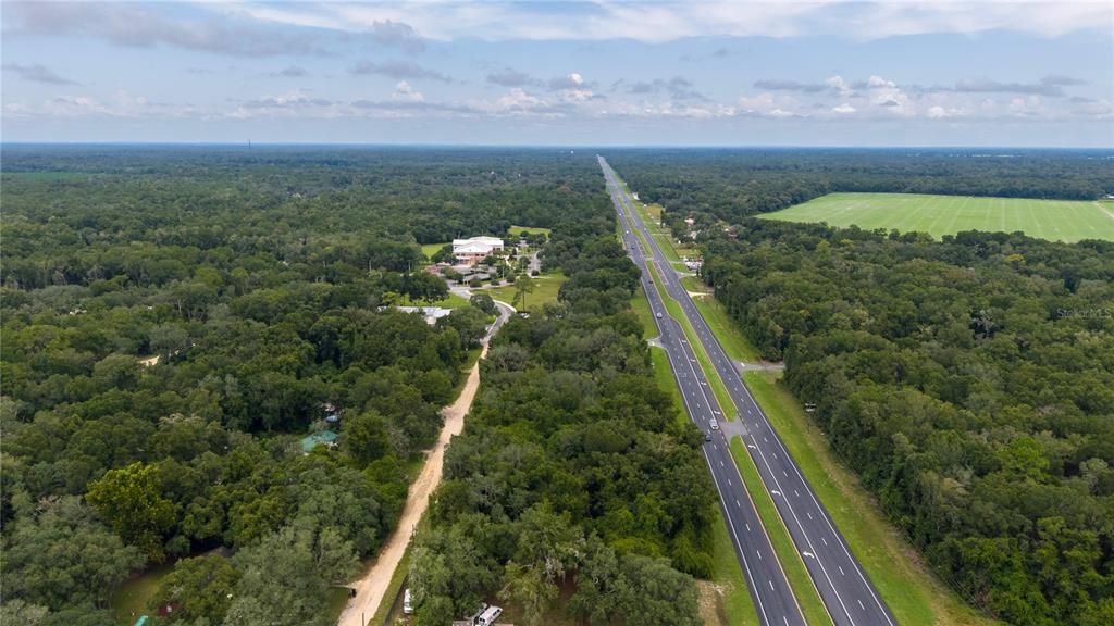 На продажу: $112,000 (0.92 acres)
