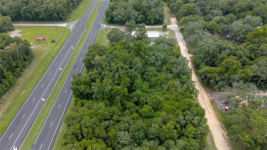 На продажу: $112,000 (0.92 acres)