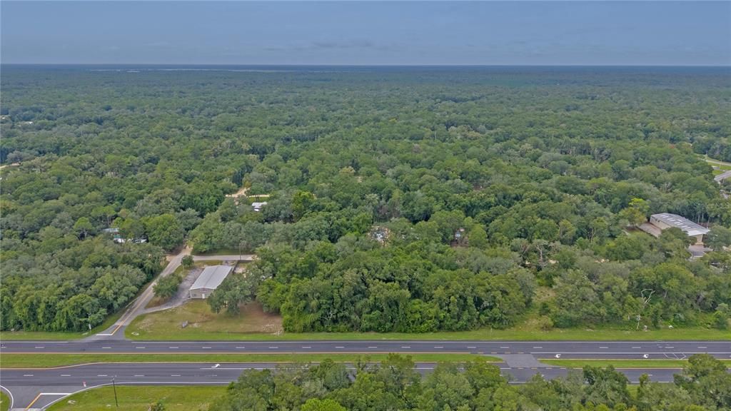 На продажу: $112,000 (0.92 acres)