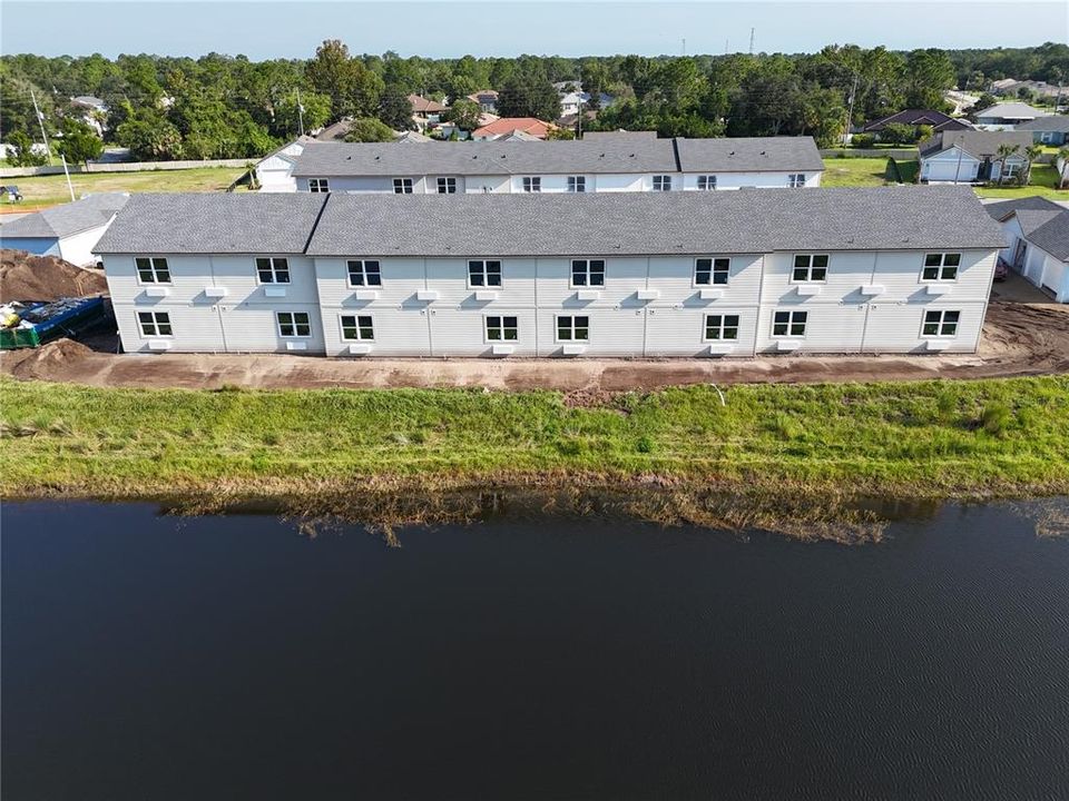 For Sale: $175,000 (1 beds, 1 baths, 662 Square Feet)