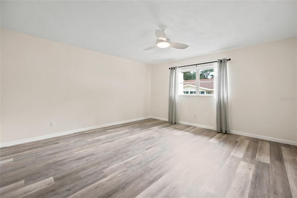 En Venta: $159,900 (2 camas, 2 baños, 1179 Pies cuadrados)