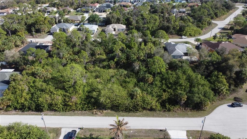 待售: $17,500 (0.23 acres)