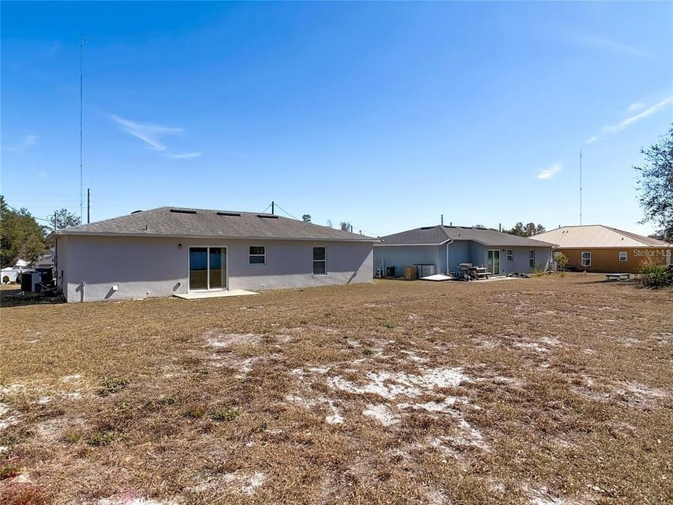 For Rent: $2,500 (3 beds, 2 baths, 1159 Square Feet)