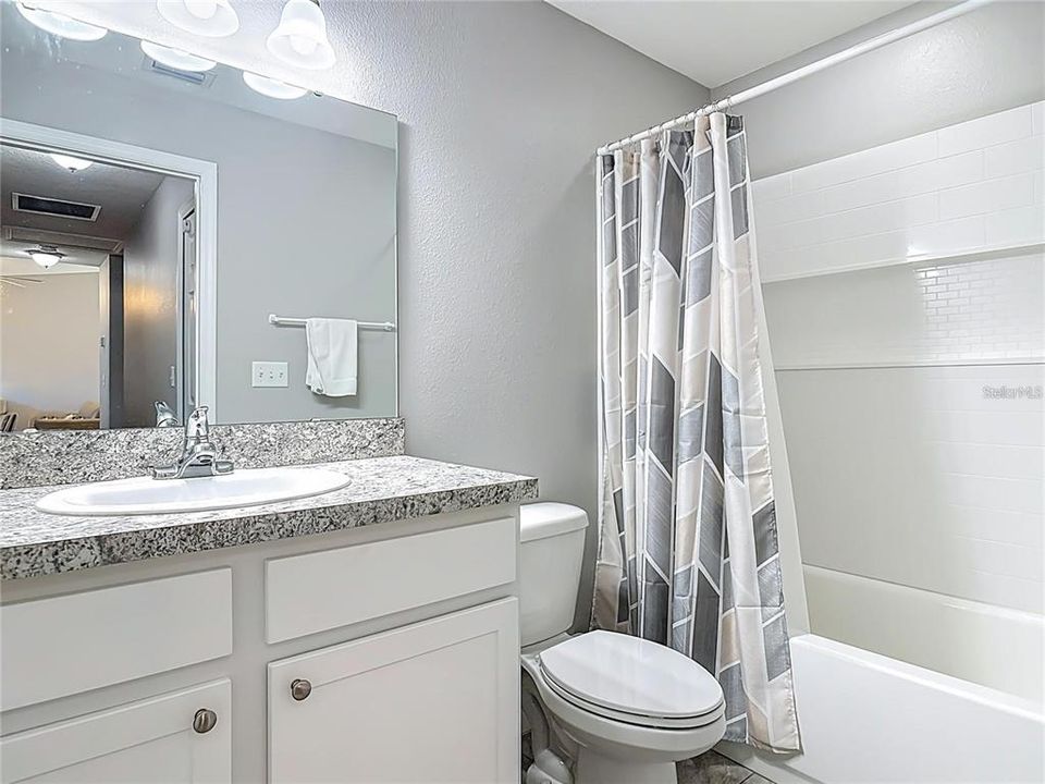 For Rent: $2,500 (3 beds, 2 baths, 1159 Square Feet)