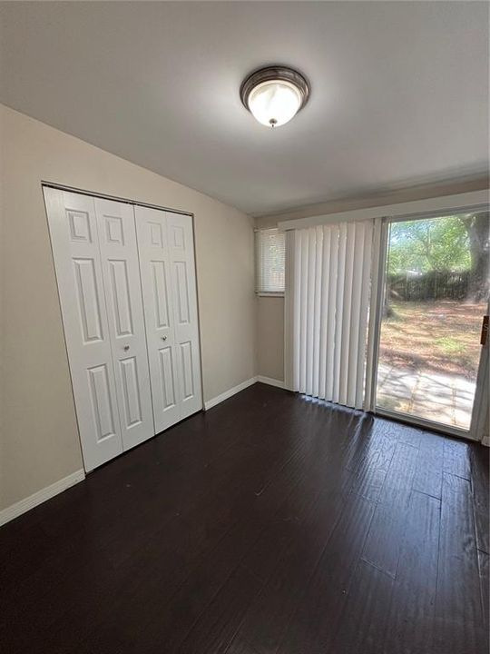 For Sale: $284,900 (2 beds, 1 baths, 684 Square Feet)