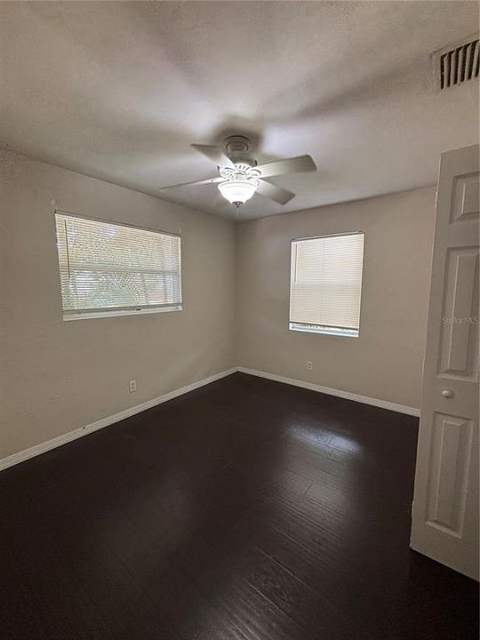 For Sale: $284,900 (2 beds, 1 baths, 684 Square Feet)