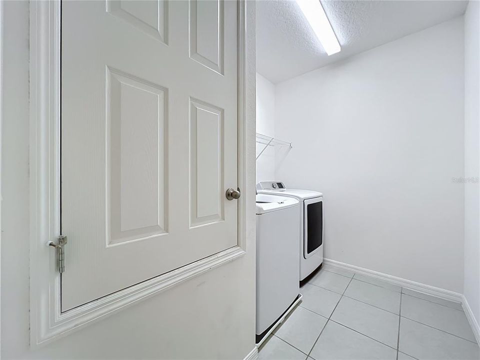 В аренду: $2,500 (3 спален, 2 ванн, 1627 Квадратных фут)