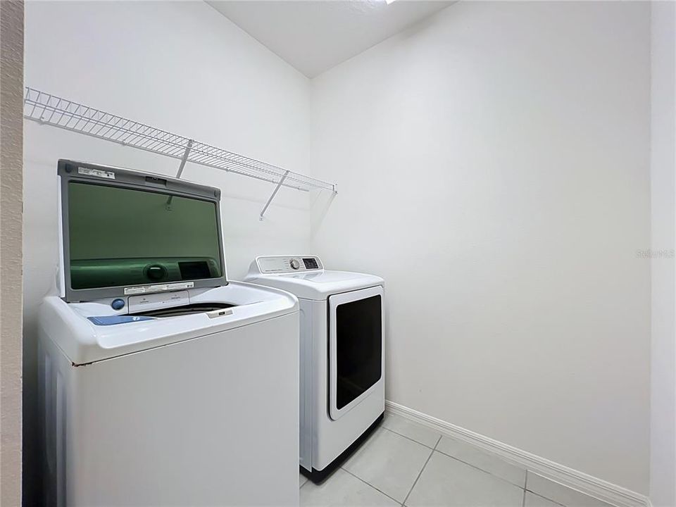 В аренду: $2,500 (3 спален, 2 ванн, 1627 Квадратных фут)
