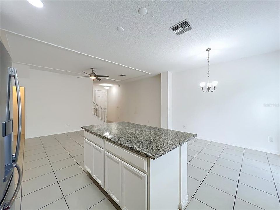 В аренду: $2,500 (3 спален, 2 ванн, 1627 Квадратных фут)