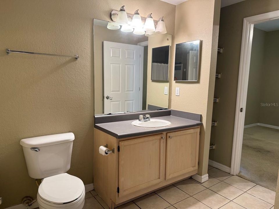 En Venta: $172,000 (2 camas, 1 baños, 1035 Pies cuadrados)